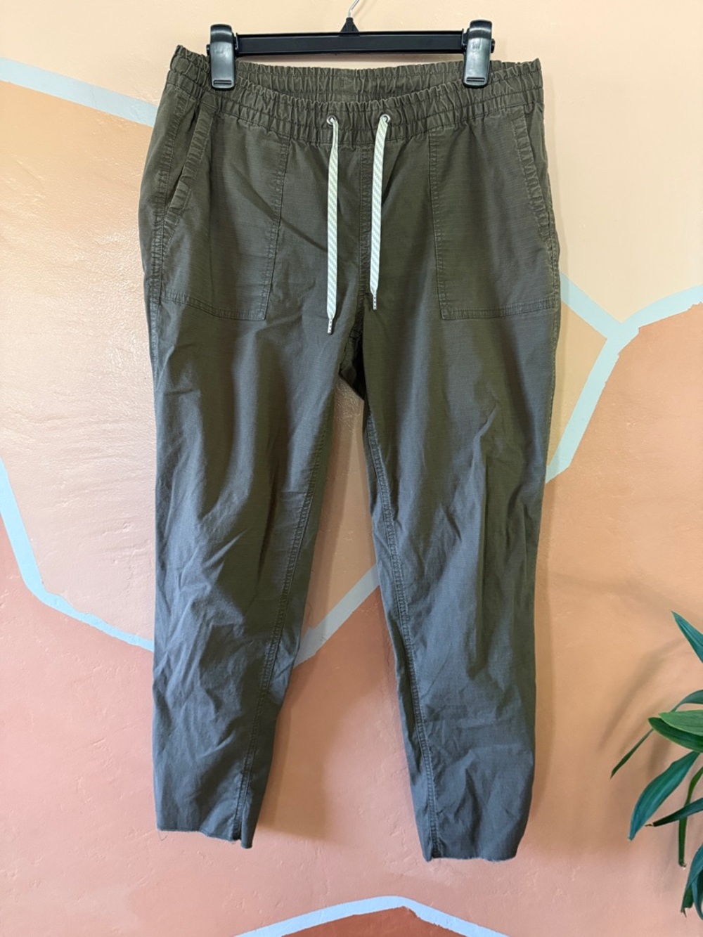Vuori Ripstop Pull-on Drawstring Pants